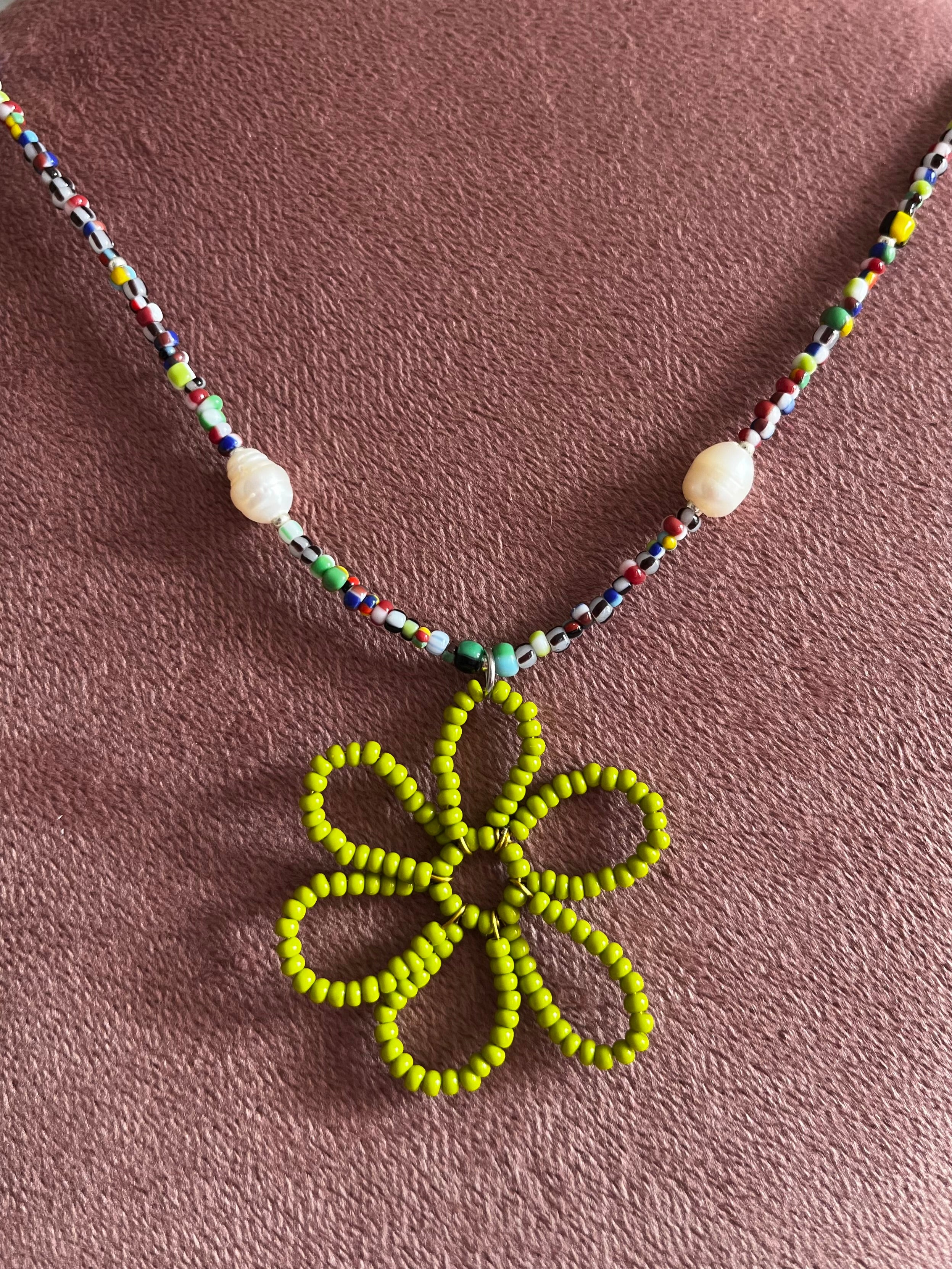 Kralenketting Strepen & Parel Kralen met Bloem Bedel