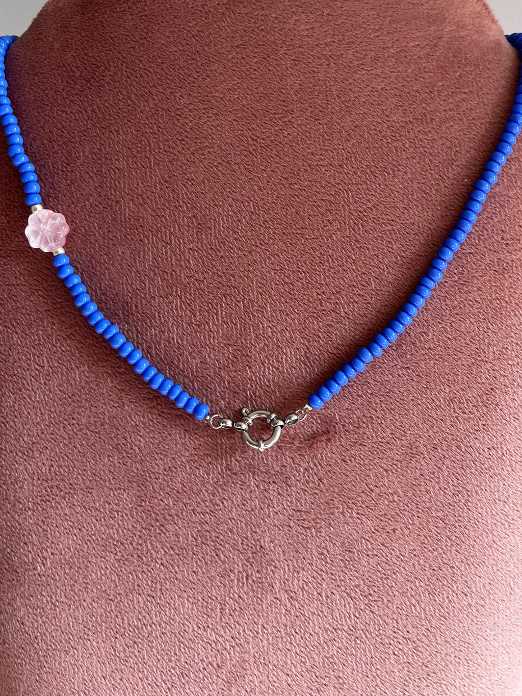Kralenketting Blauw of Turquoise met Klavertje Vier