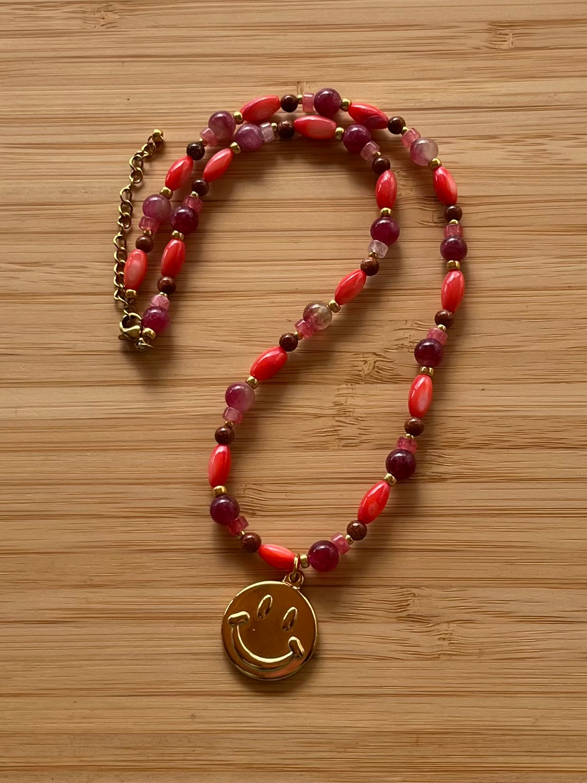 Pink Smiley Ketting