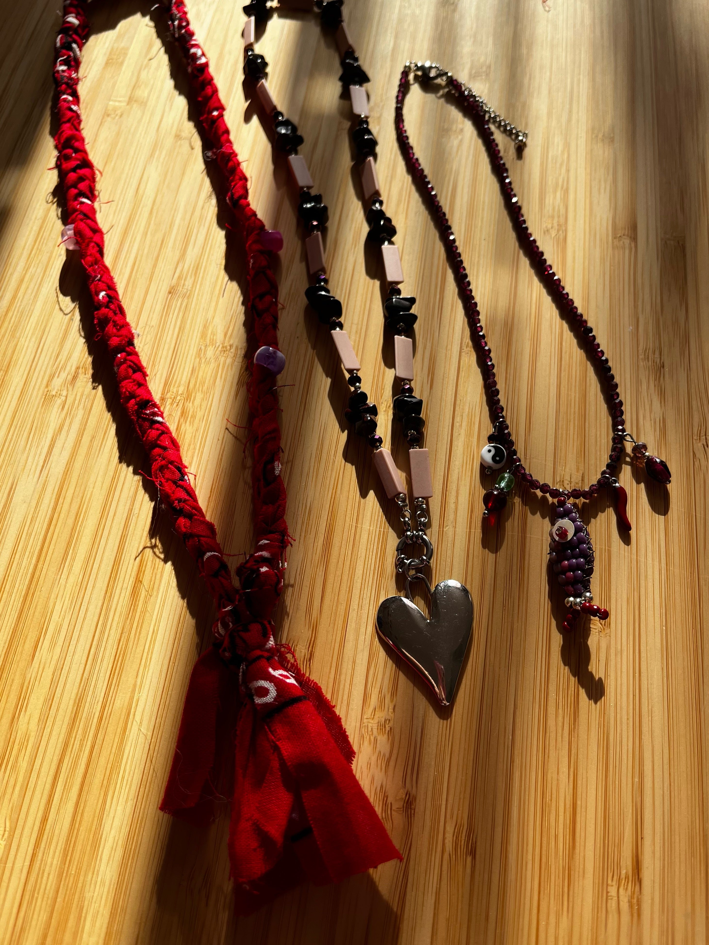 Kralenketting Set Paars, Oudroze & Rood met Visjes en Hart Bedel