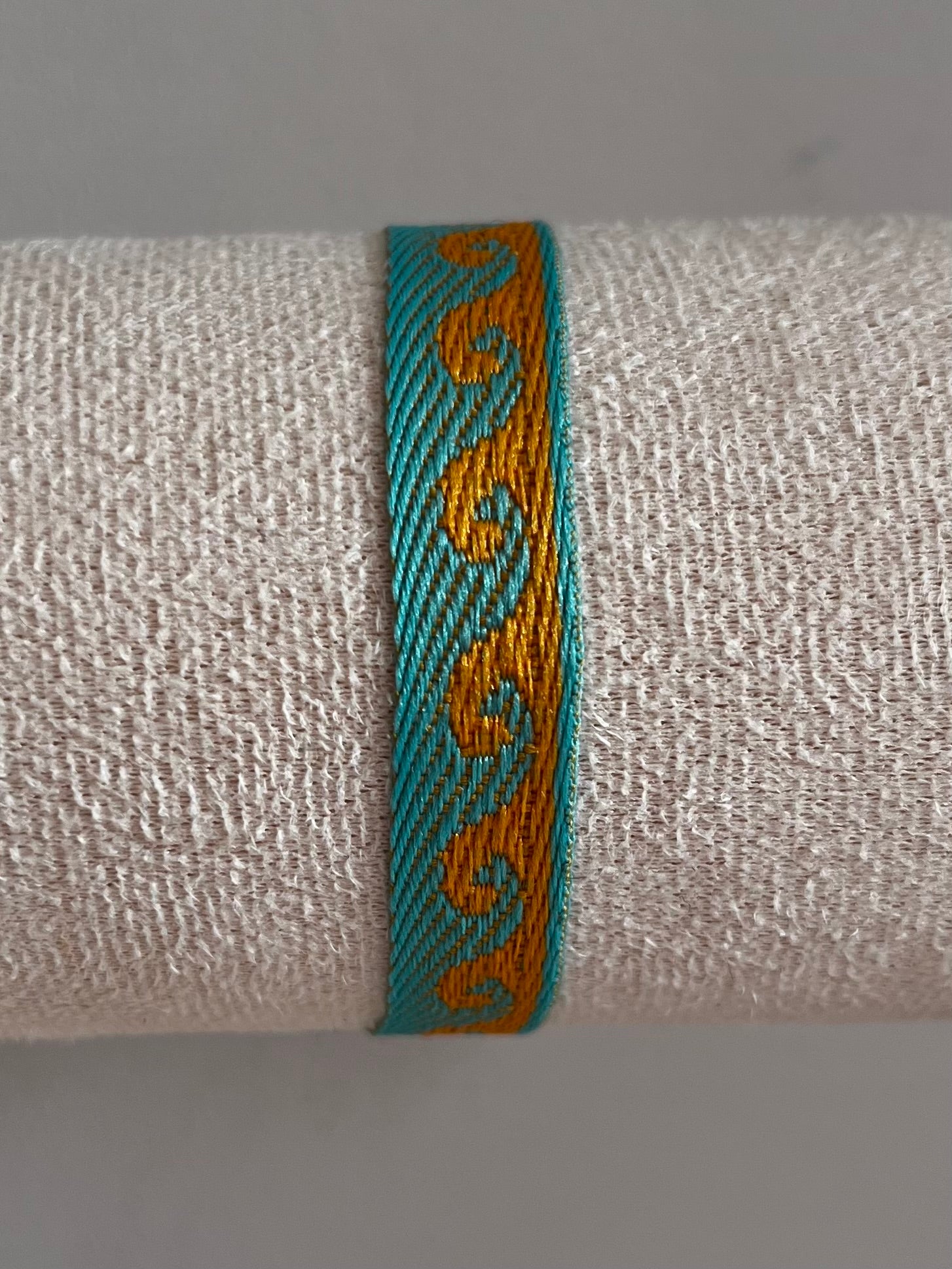 Zomerse Lintarmbandjes met Golvenpatroon