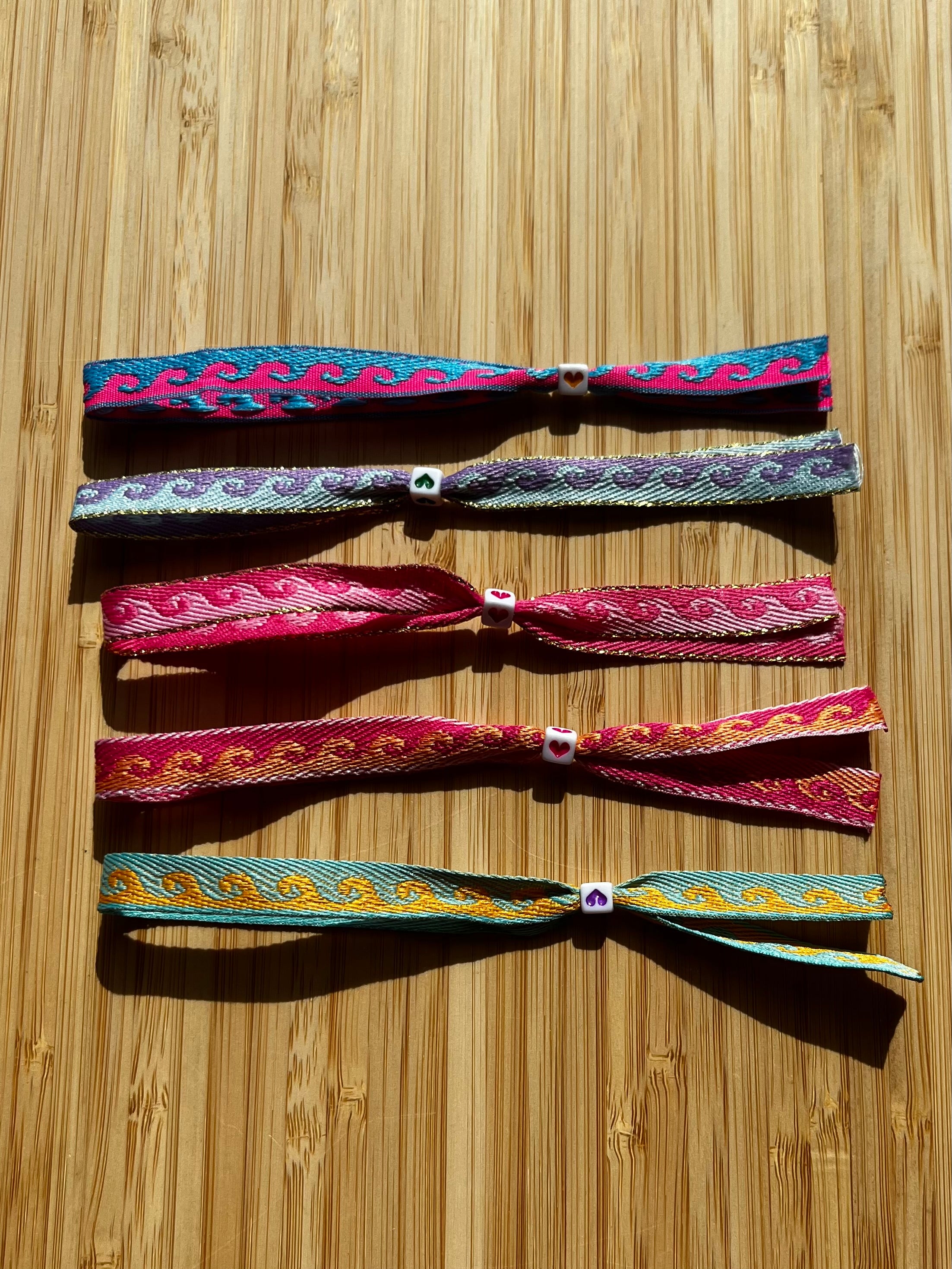 Zomerse Lintarmbandjes met Golvenpatroon