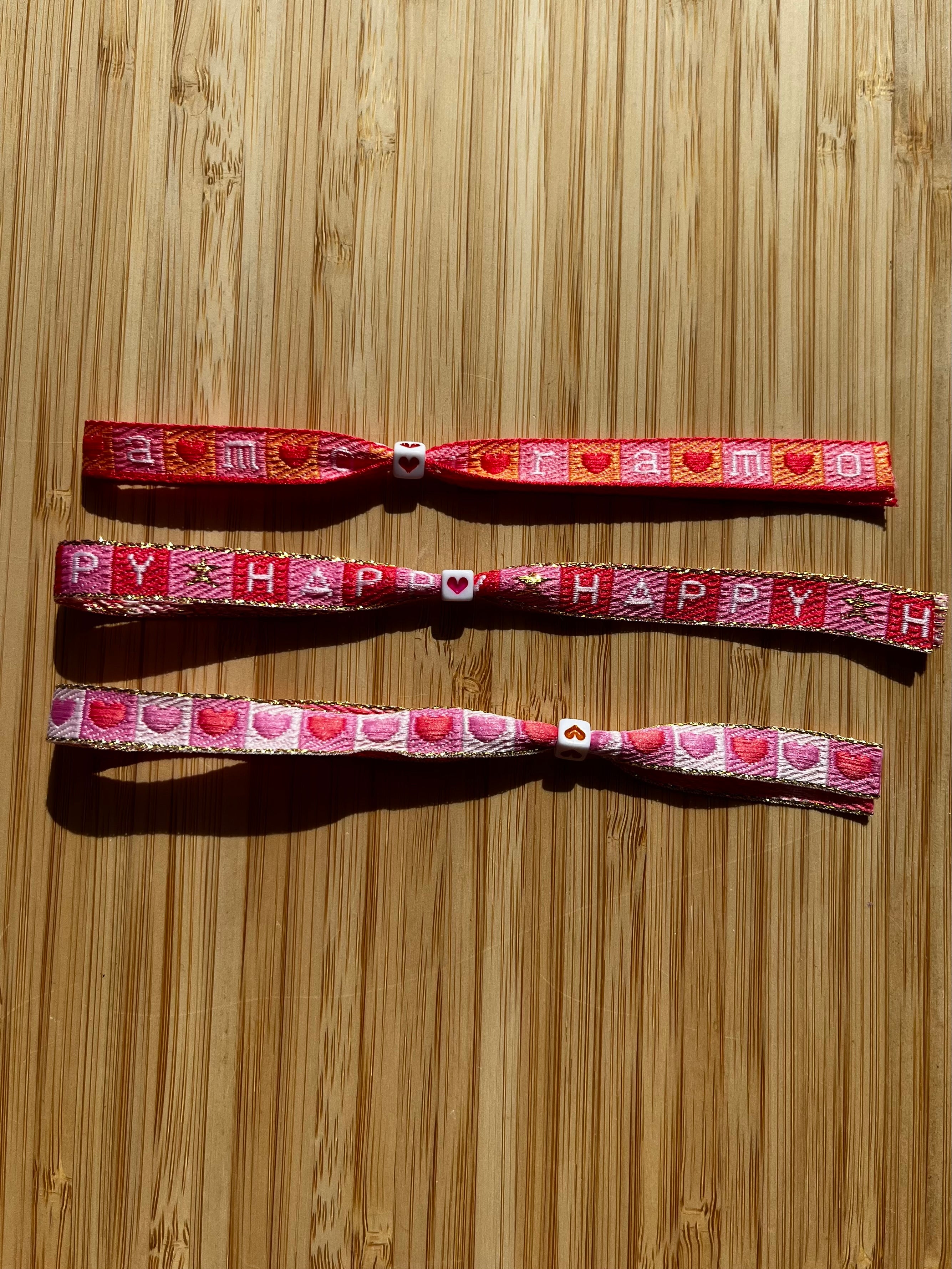 Zomerse Lintarmbandjes met Tekst in Roze Kleuren