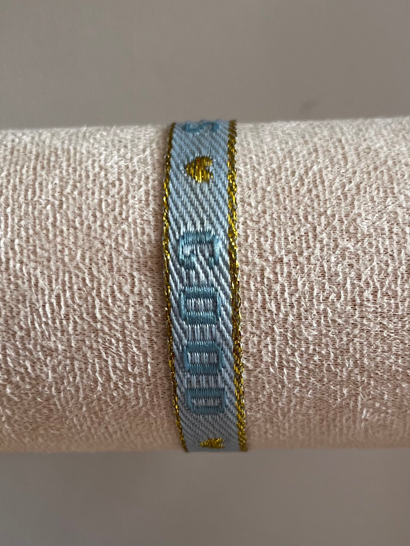 Zomerse Lintarmbandjes met Tekst en Gouden Randen