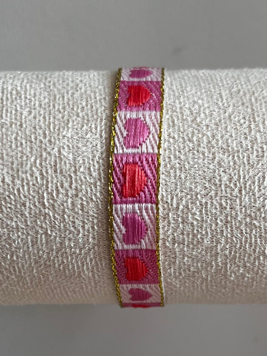 Zomerse Lintarmbandjes met Tekst in Roze Kleuren