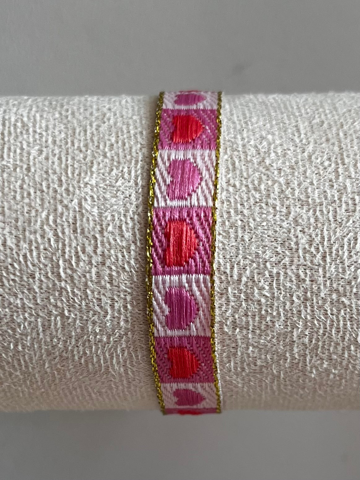 Zomerse Lintarmbandjes met Tekst in Roze Kleuren