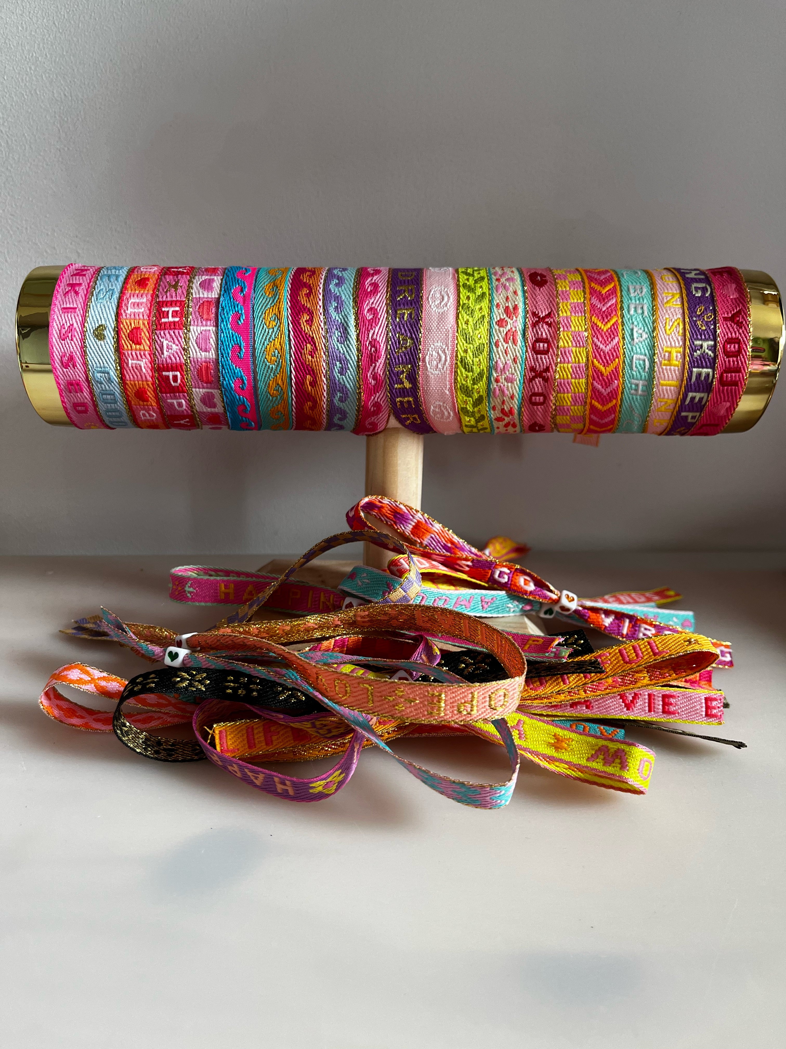 Zomerse lintarmbandjes